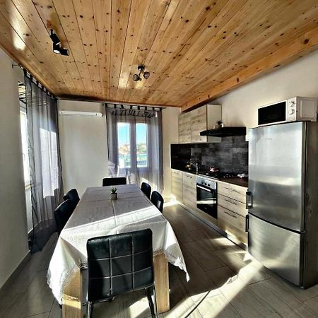 Amani Modern Apartment ルンバルダ エクステリア 写真