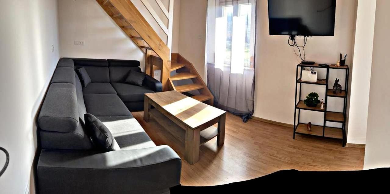 Amani Modern Apartment ルンバルダ エクステリア 写真