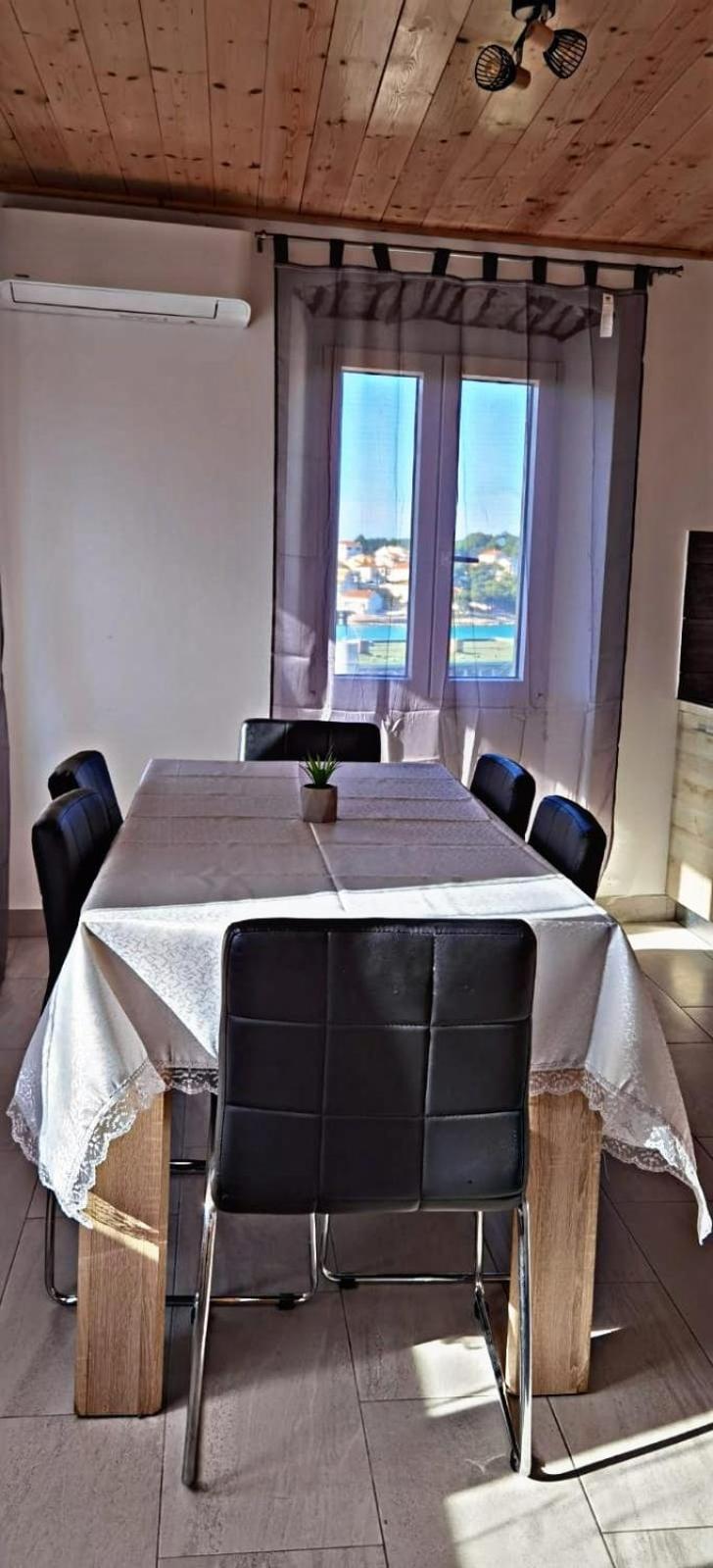 Amani Modern Apartment ルンバルダ エクステリア 写真